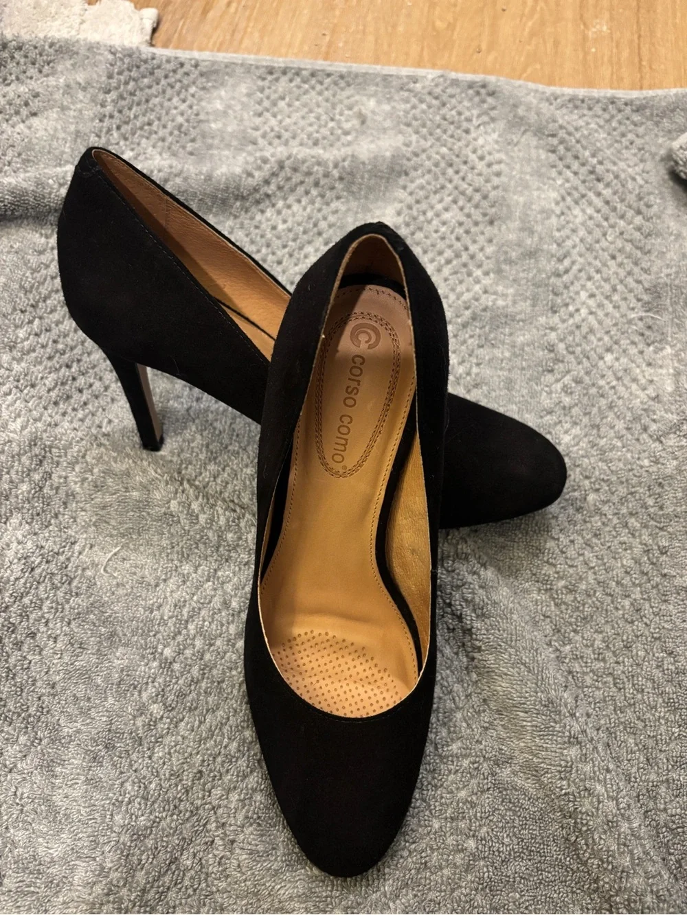 Corso Como Black Suede Pointed Toe Pumps